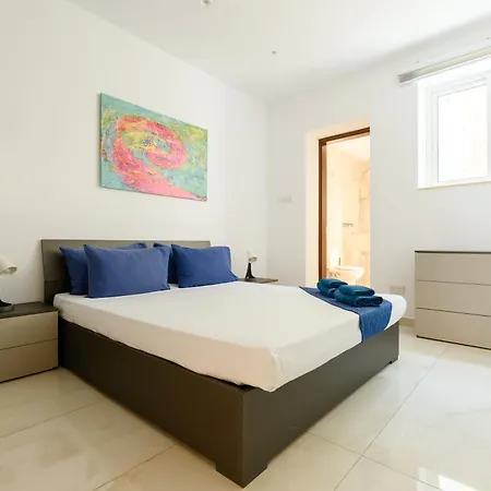 Brand-new, Spacious Flat,
