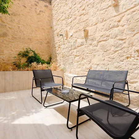 Brand-new, Spacious Flat, Appartamento