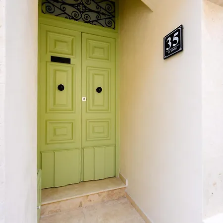 Brand-new, Spacious Flat, Appartamento