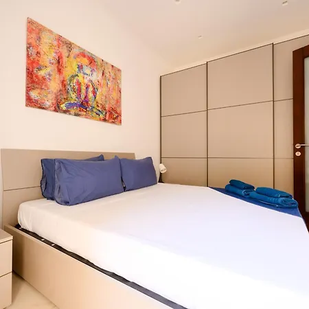 Brand-new, Spacious Flat,