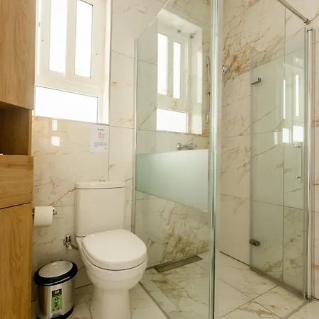 Brand-new, Spacious Flat, Appartamento