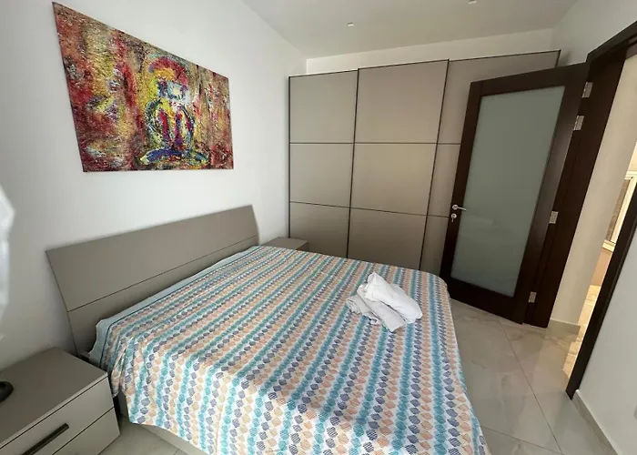 Brand-new, Spacious Flat,